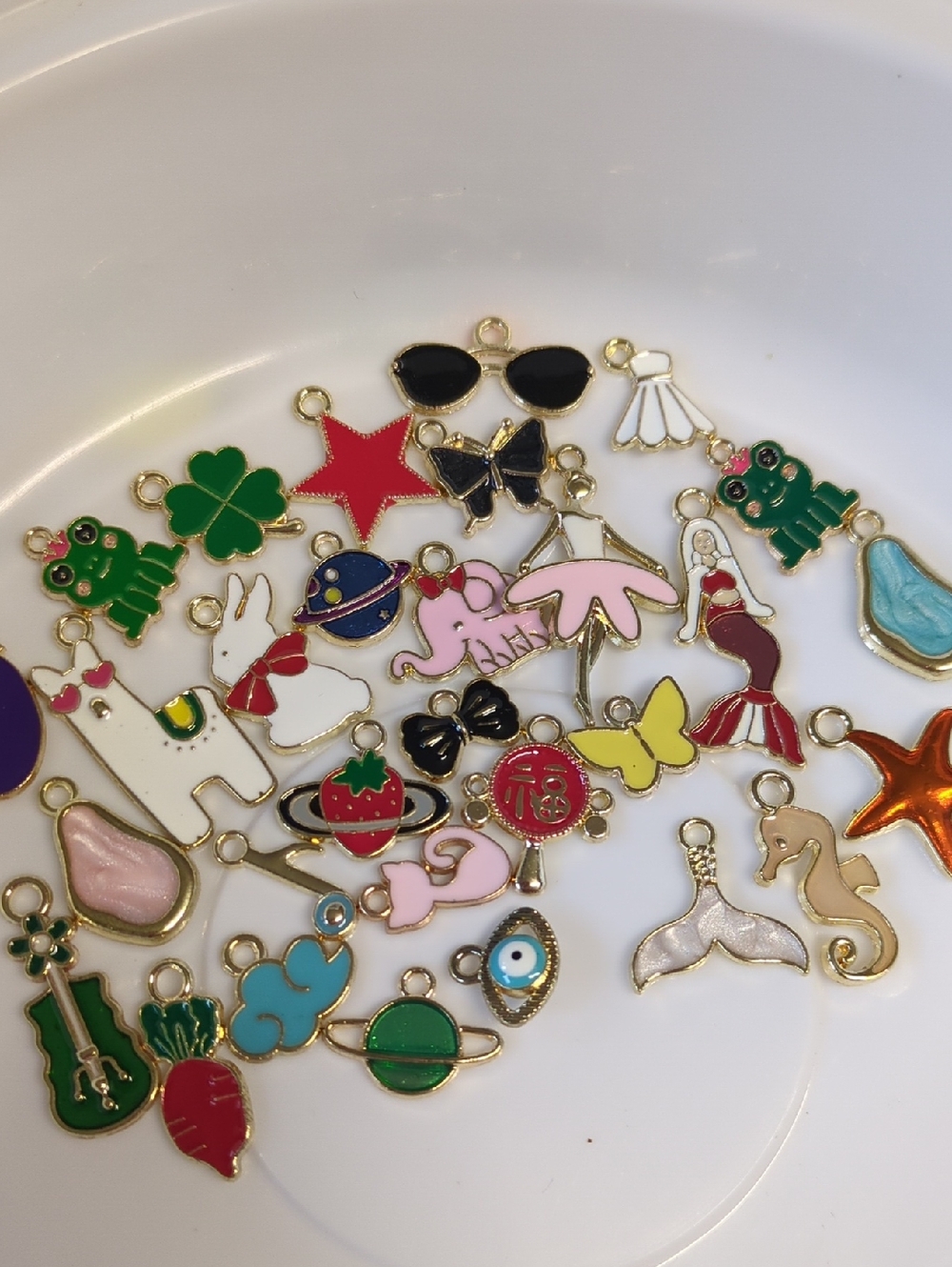 💚4/$10💚Y34 Enamel Charm Assortment for DIY